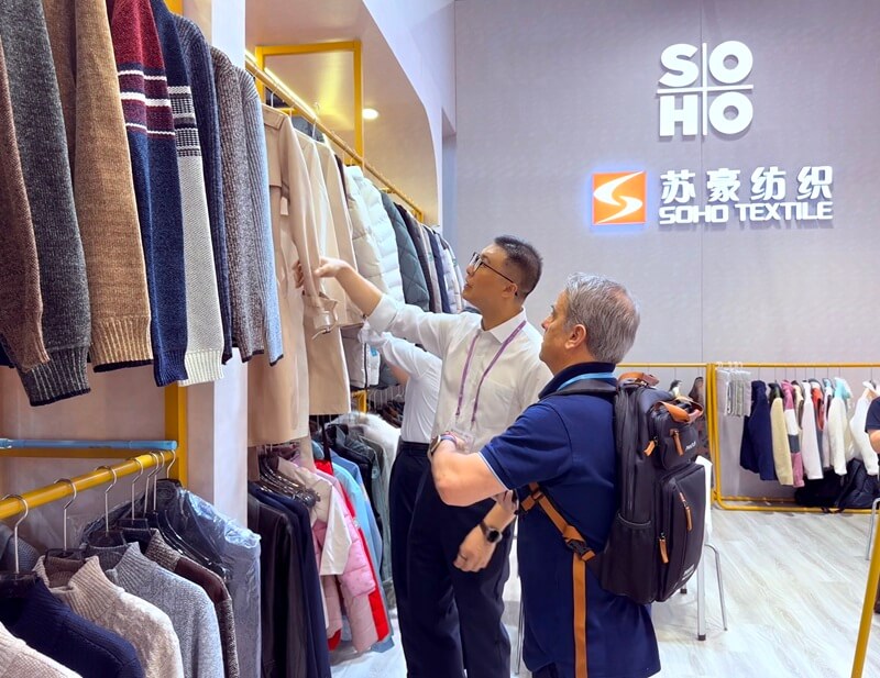 Honry Apparel showcased customized clothing at the 2025 Autumn Canton Fair